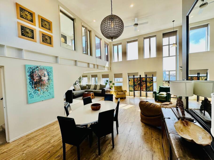 Stunning New York Loft Gallery Christchurch Exteriér fotografie