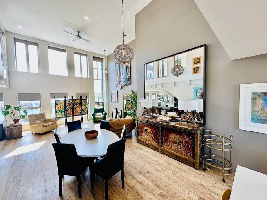 Stunning New York Loft Gallery Christchurch Exteriér fotografie